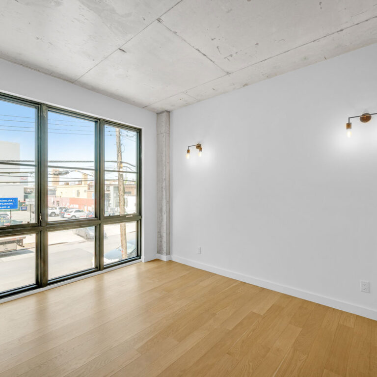 AMORELLI_22-19-33-ST-12_WEB