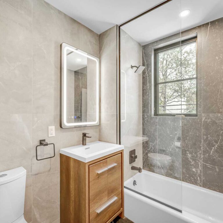 AMORELLI_22-19-33-ST-16_WEB