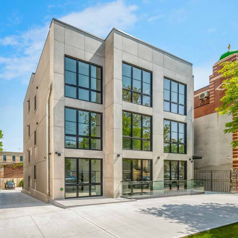 AMORELLI_22-19-33-ST-1_WEB